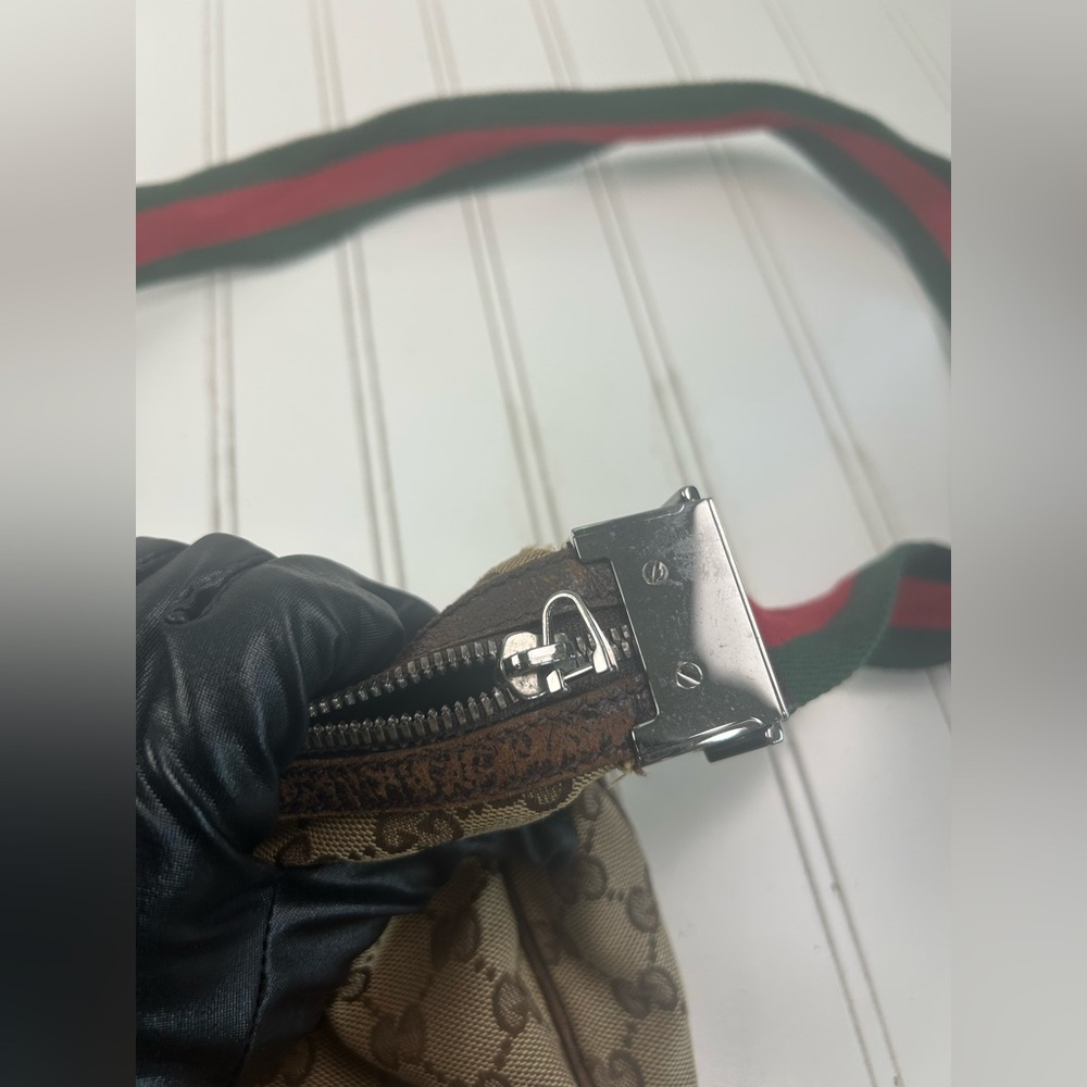 Gucci Beige and Red Shoulder Bag - Picture 7 of 11